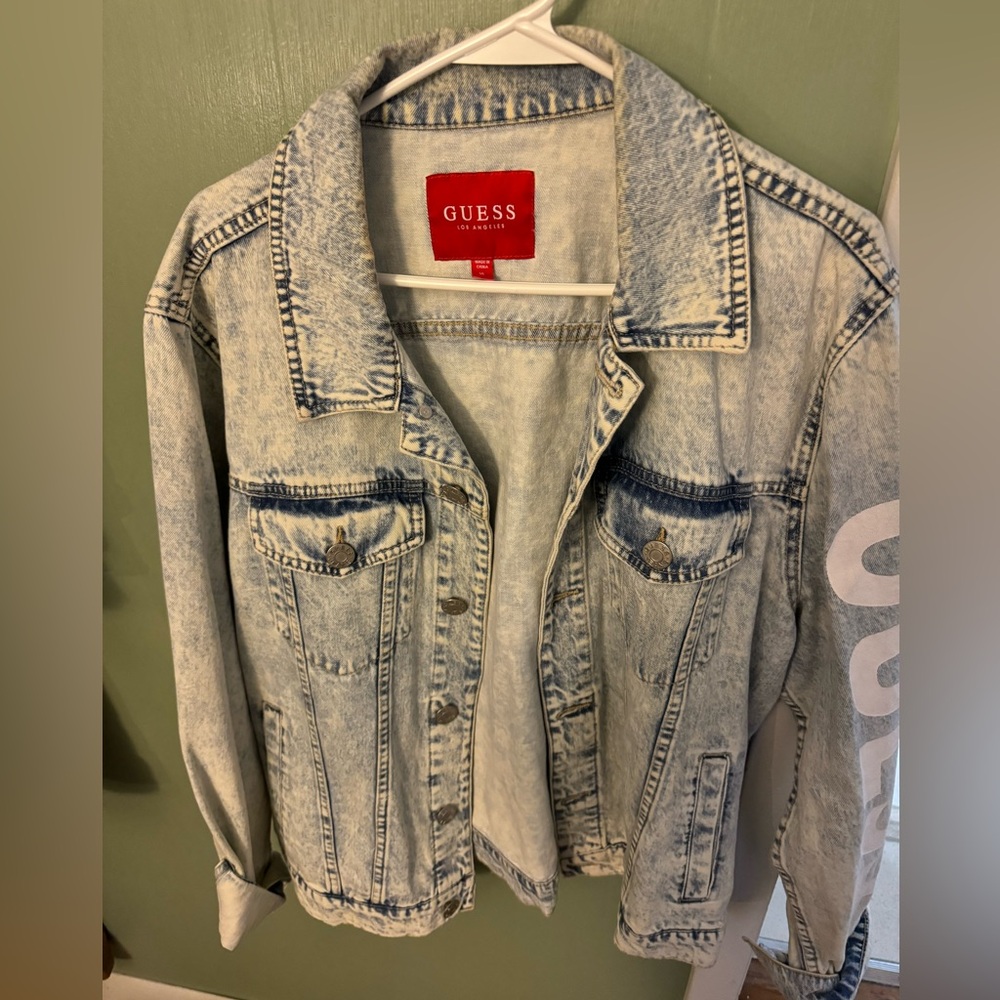 Guess Jean Jacket. Women’s Size XL.